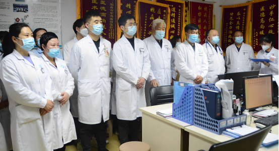 加强业务知识培训 提高医务人员职业素养